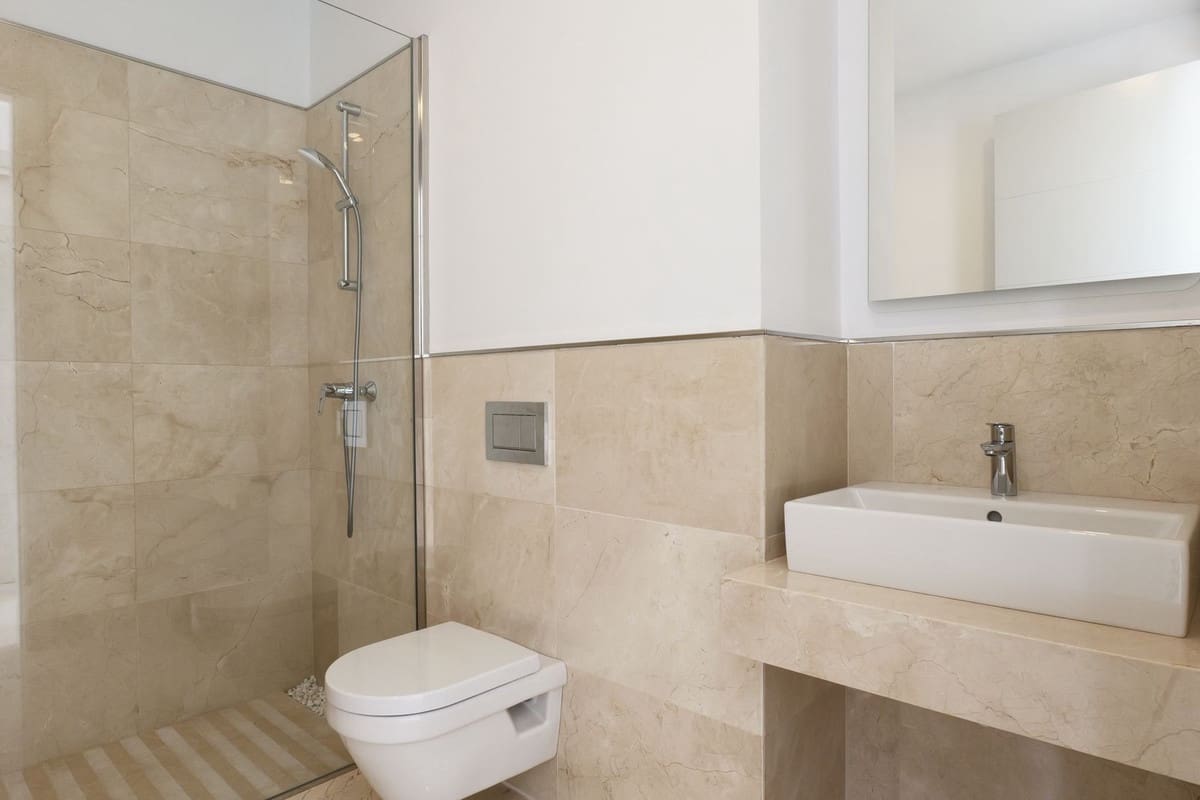 6 bedroom Villa for sale in Los Arqueros with pool garage - € 3,250,000 (Ref: 9733280)