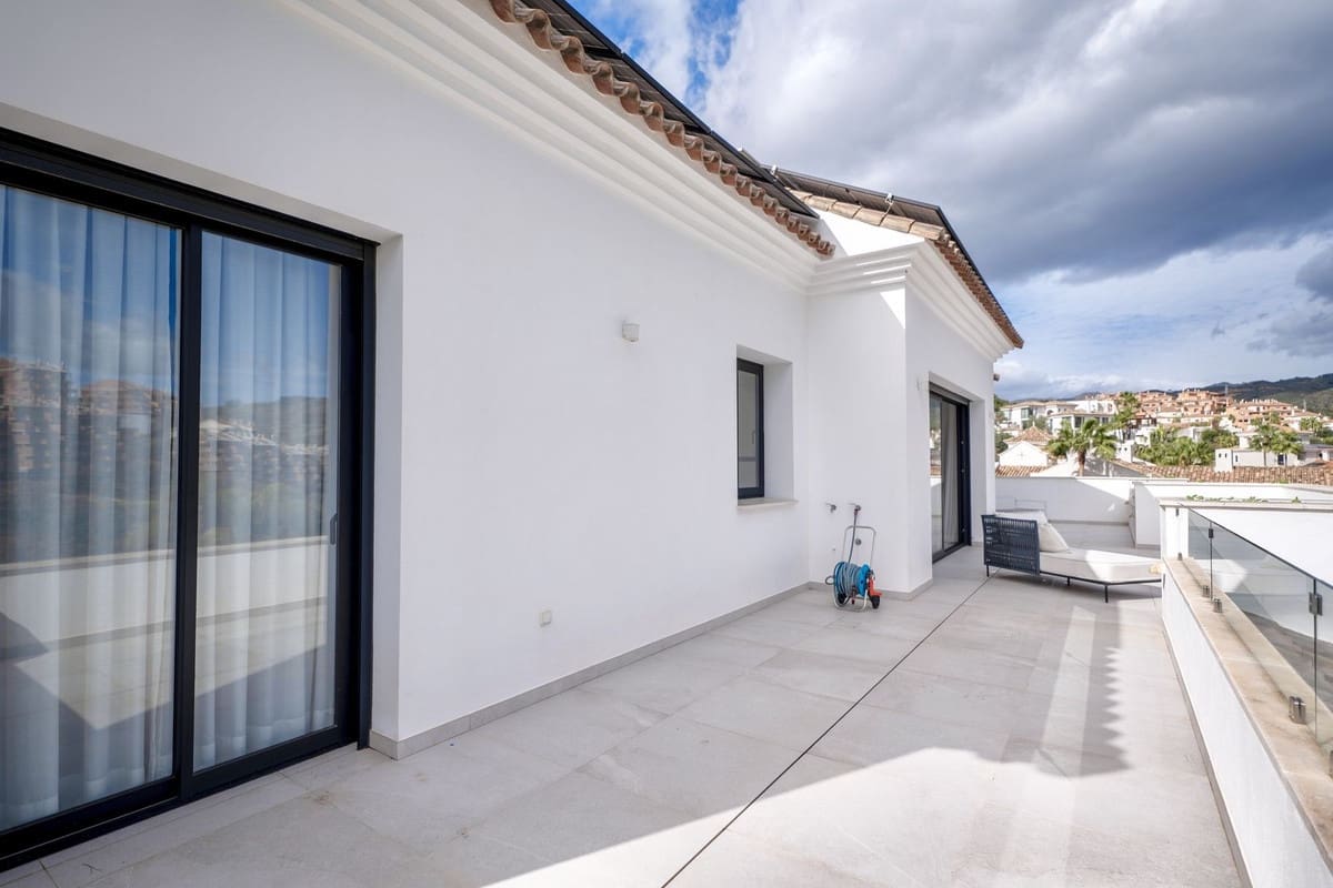 5 slaapkamer Villa te koop in Elviria met zwembad garage - € 2.999.000 (Ref: 9733281)