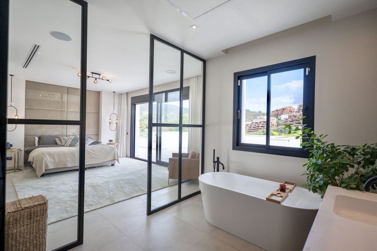 5 slaapkamer Villa te koop in Elviria met zwembad garage - € 2.999.000 (Ref: 9733281)