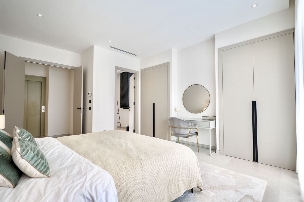 5 slaapkamer Villa te koop in Elviria met zwembad garage - € 2.999.000 (Ref: 9733281)