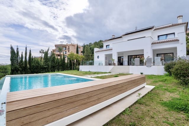 5 soveværelse Villa til salg i Elviria, Marbella med swimmingpool garage - € 2.999.000 (Ref: 9733281)