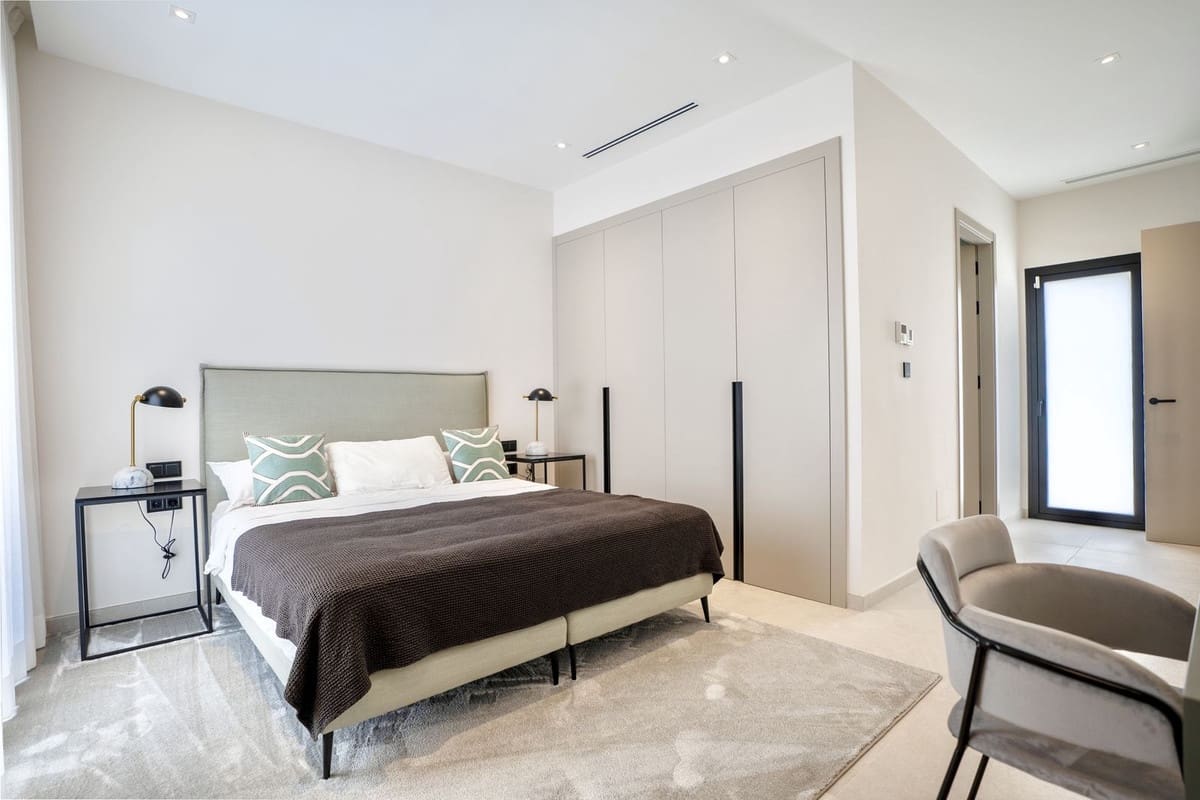 5 slaapkamer Villa te koop in Elviria met zwembad garage - € 2.999.000 (Ref: 9733281)