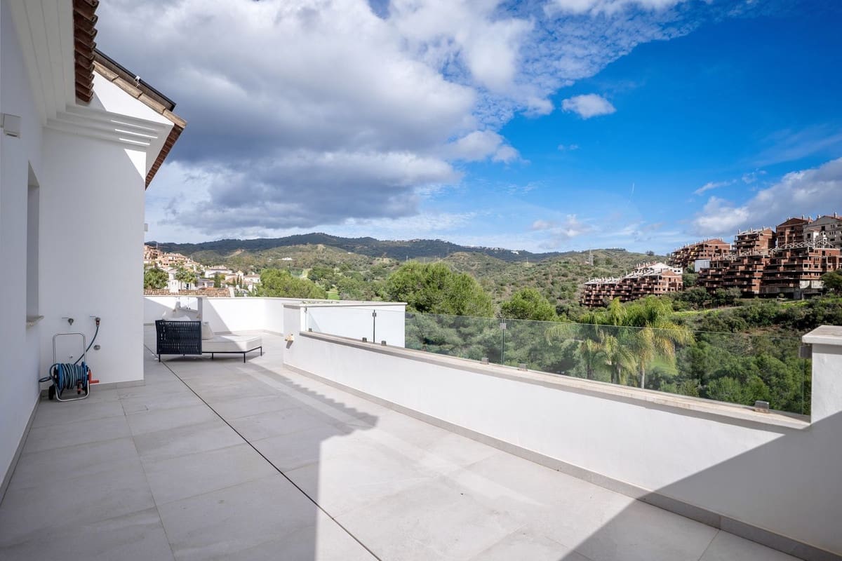 5 slaapkamer Villa te koop in Elviria met zwembad garage - € 2.999.000 (Ref: 9733281)