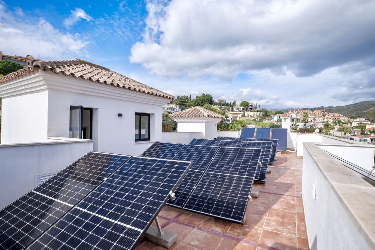 5 slaapkamer Villa te koop in Elviria met zwembad garage - € 2.999.000 (Ref: 9733281)