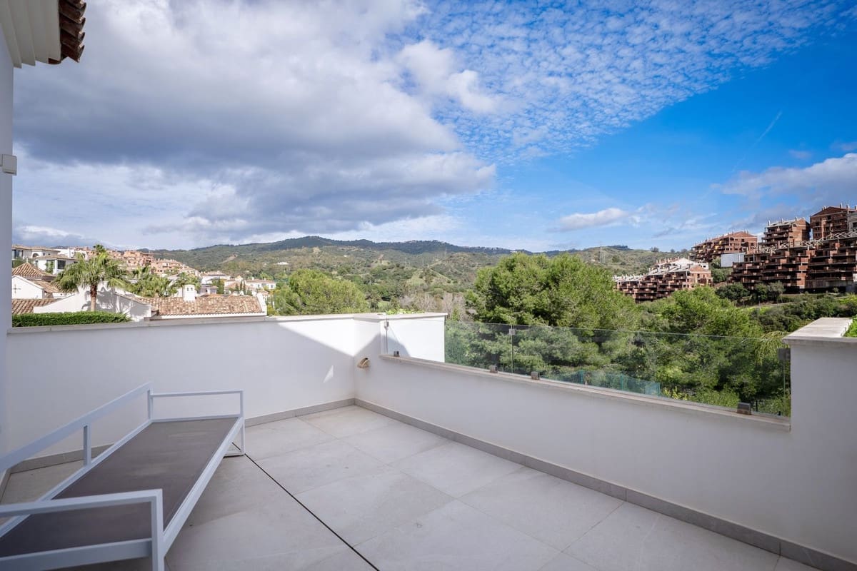 5 slaapkamer Villa te koop in Elviria met zwembad garage - € 2.999.000 (Ref: 9733281)