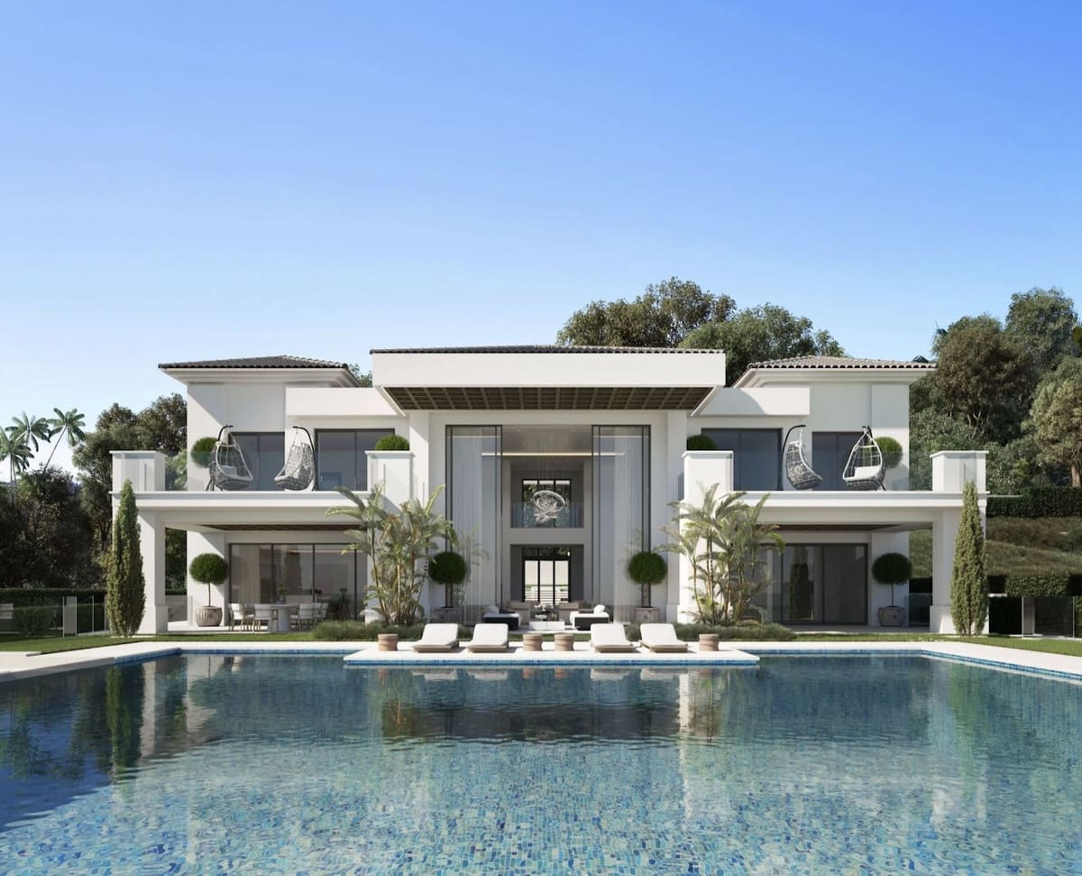 Building Plot for sale in Benahavis - € 2,500,000 (Ref: 9733283)