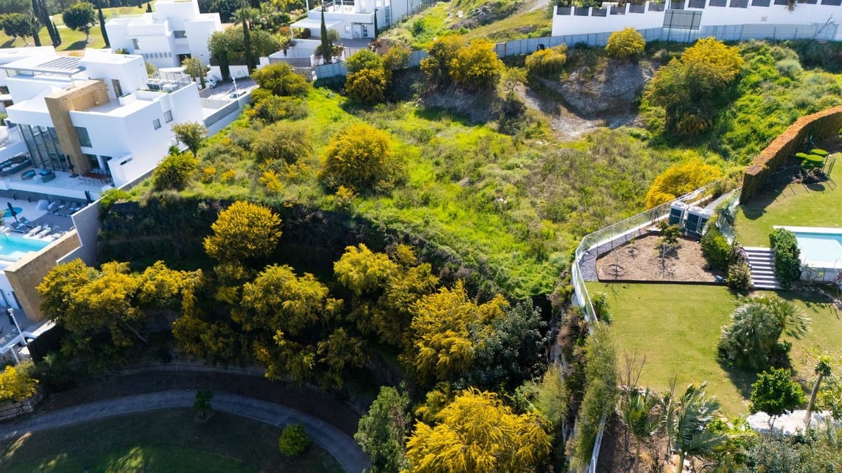 Solar/Parcela en Benahavís en venta - 2.500.000 € (Ref: 9733283)