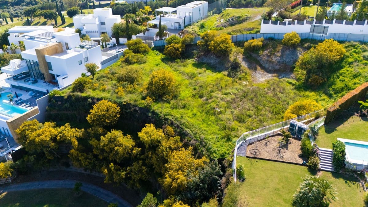 Solar/Parcela en Benahavís en venta - 2.500.000 € (Ref: 9733283)