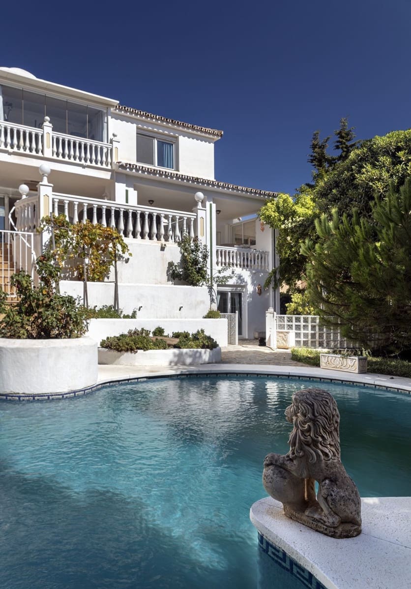Chalet de 9 habitaciones en Riviera del Sol en venta con piscina garaje - 2.200.000 € (Ref: 9733285)
