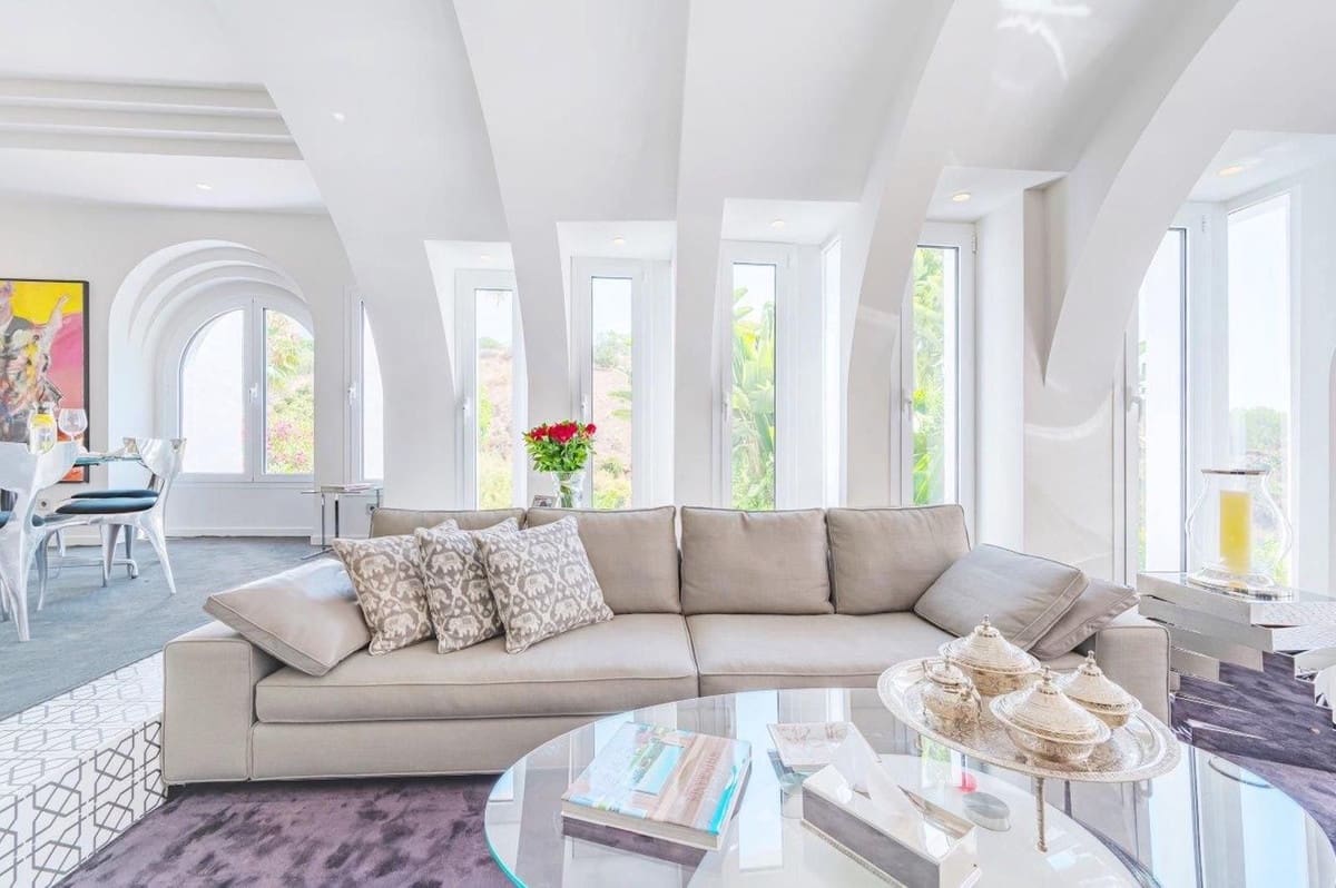 5 sypialnia Dom na sprzedaż w Marbella z basenem garażem - 1 800 000 € (Ref: 9733289)