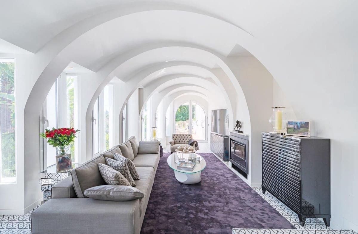 5 sypialnia Dom na sprzedaż w Marbella z basenem garażem - 1 800 000 € (Ref: 9733289)