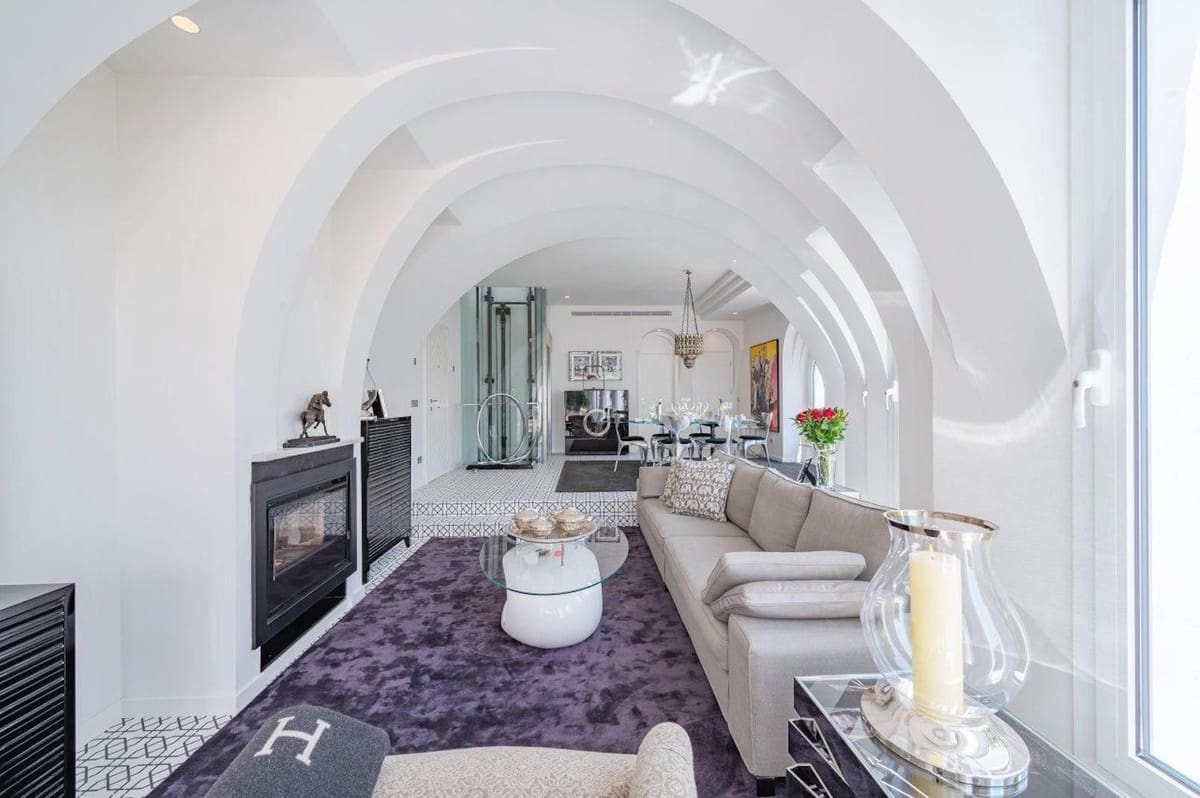 5 sypialnia Dom na sprzedaż w Marbella z basenem garażem - 1 800 000 € (Ref: 9733289)