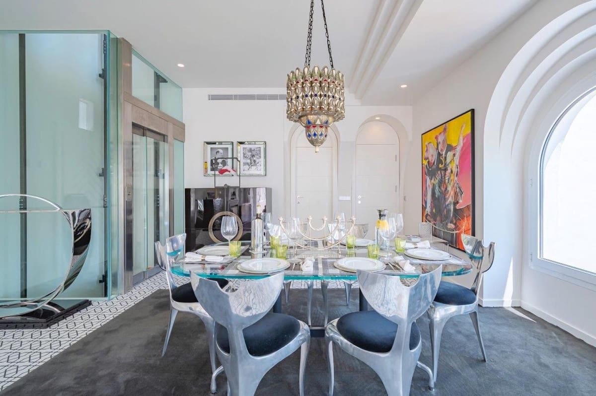 5 sypialnia Dom na sprzedaż w Marbella z basenem garażem - 1 800 000 € (Ref: 9733289)