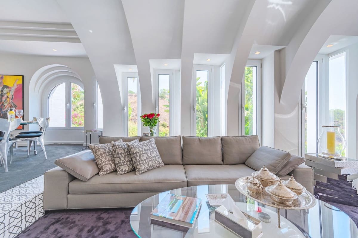 5 sypialnia Dom na sprzedaż w Marbella z basenem garażem - 1 800 000 € (Ref: 9733289)