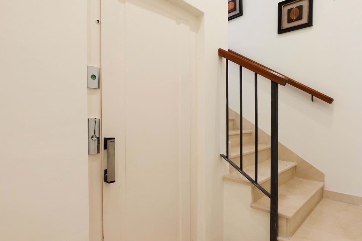 4 bedroom Villa for sale in Los Arqueros with pool garage - € 1,799,000 (Ref: 9733290)