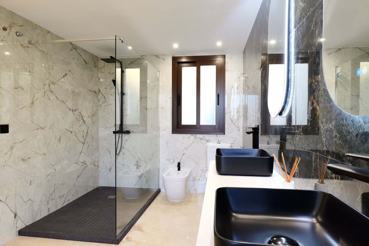 4 bedroom Villa for sale in Los Arqueros with pool garage - € 1,799,000 (Ref: 9733290)