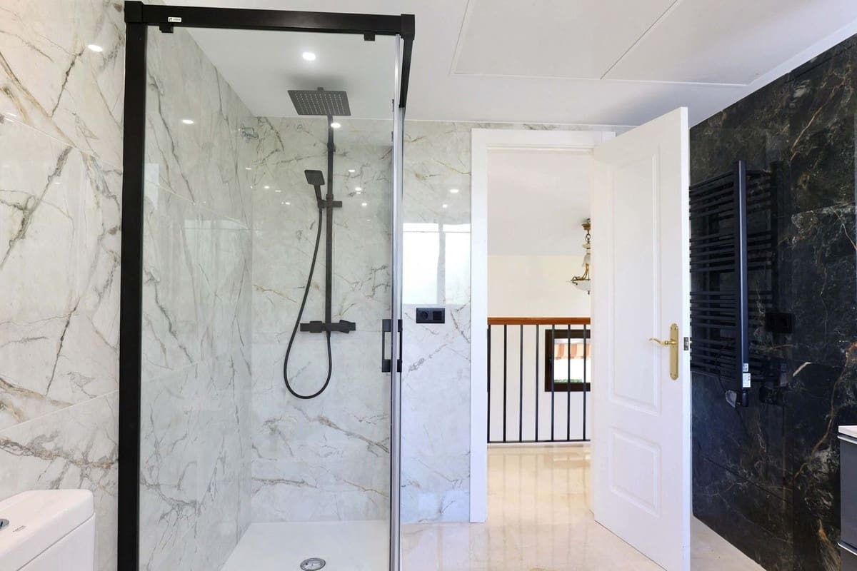 4 bedroom Villa for sale in Los Arqueros with pool garage - € 1,799,000 (Ref: 9733290)