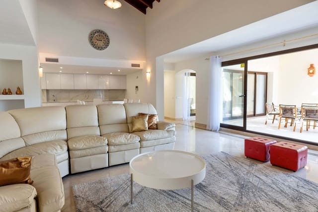 4 sovrum Villa till salu i Los Arqueros, Benahavís med pool garage - 1 999 000 € (Ref: 9733290)