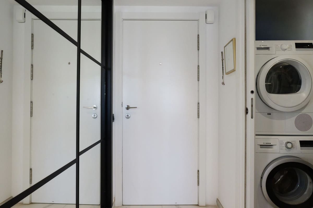 2 bedroom Penthouse for sale in Estepona with pool garage - € 1,770,000 (Ref: 9733291)