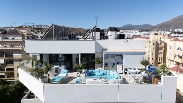 2 camera da letto Attico in vendita in Estepona con piscina garage - 1.770.000 € (Rif: 9733291)