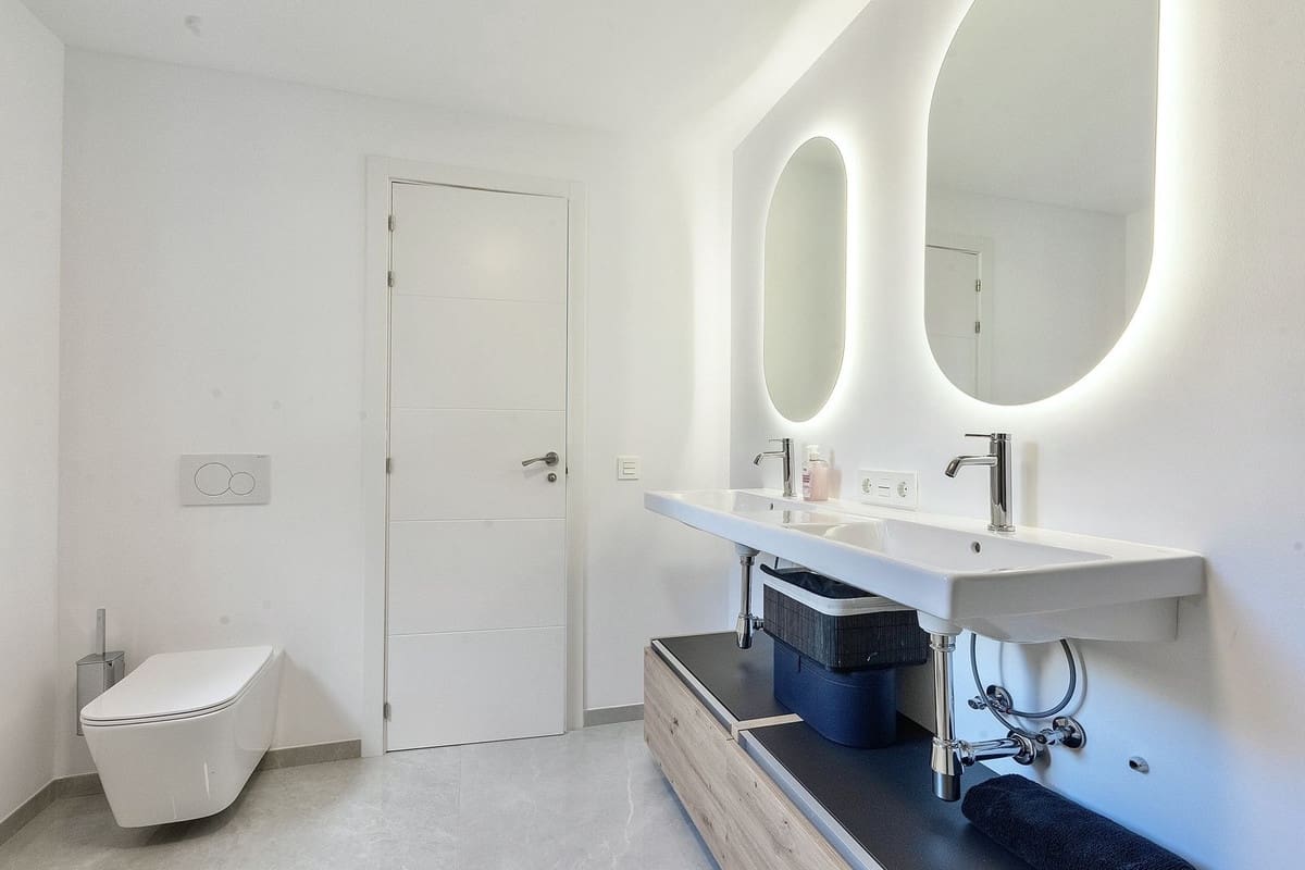 7 bedroom Villa for sale in Buenas Noches with pool garage - € 1,760,000 (Ref: 9733292)