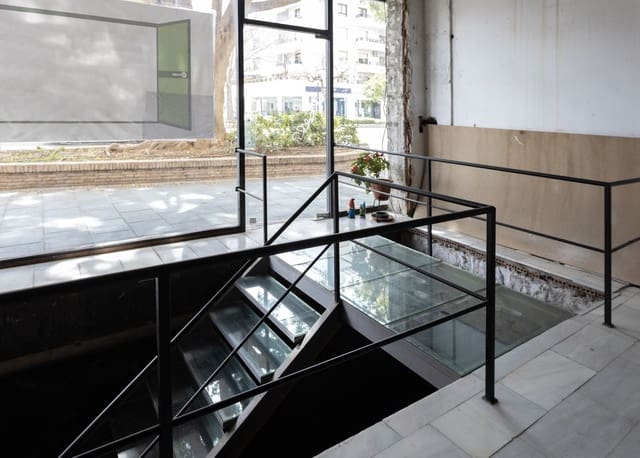 Erhverv til salg i Marbella - € 1.550.000 (Ref: 9733293)