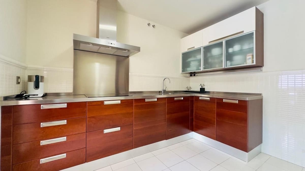 3 bedroom Apartment for sale in Nueva Andalucia with pool garage - € 1,525,000 (Ref: 9733294)