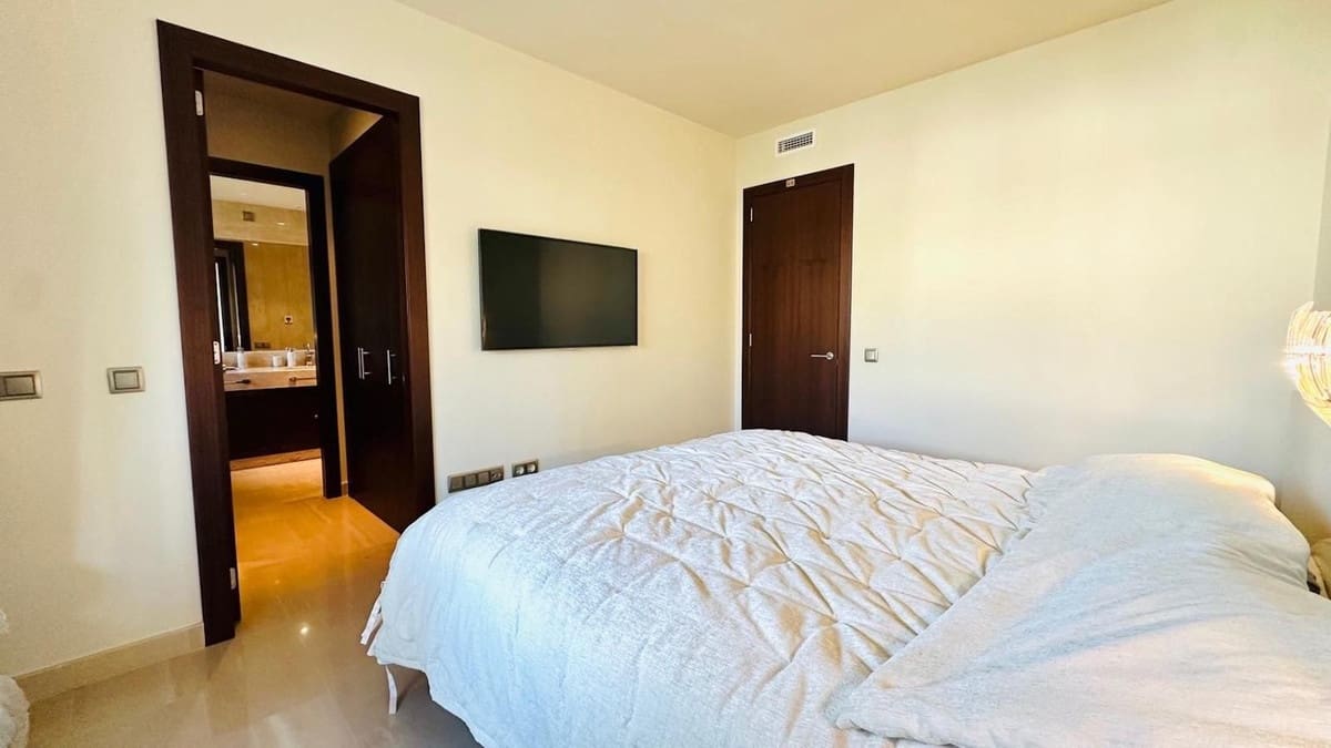 3 bedroom Apartment for sale in Nueva Andalucia with pool garage - € 1,525,000 (Ref: 9733294)