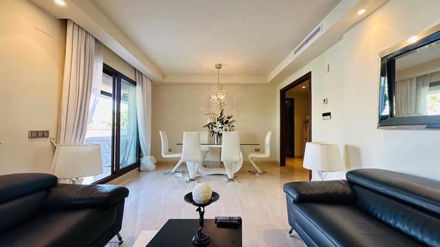 3 Zimmer Apartment zu verkaufen in Nueva Andalucia, Marbella mit Pool Garage - 1.525.000 € (Ref: 9733294)