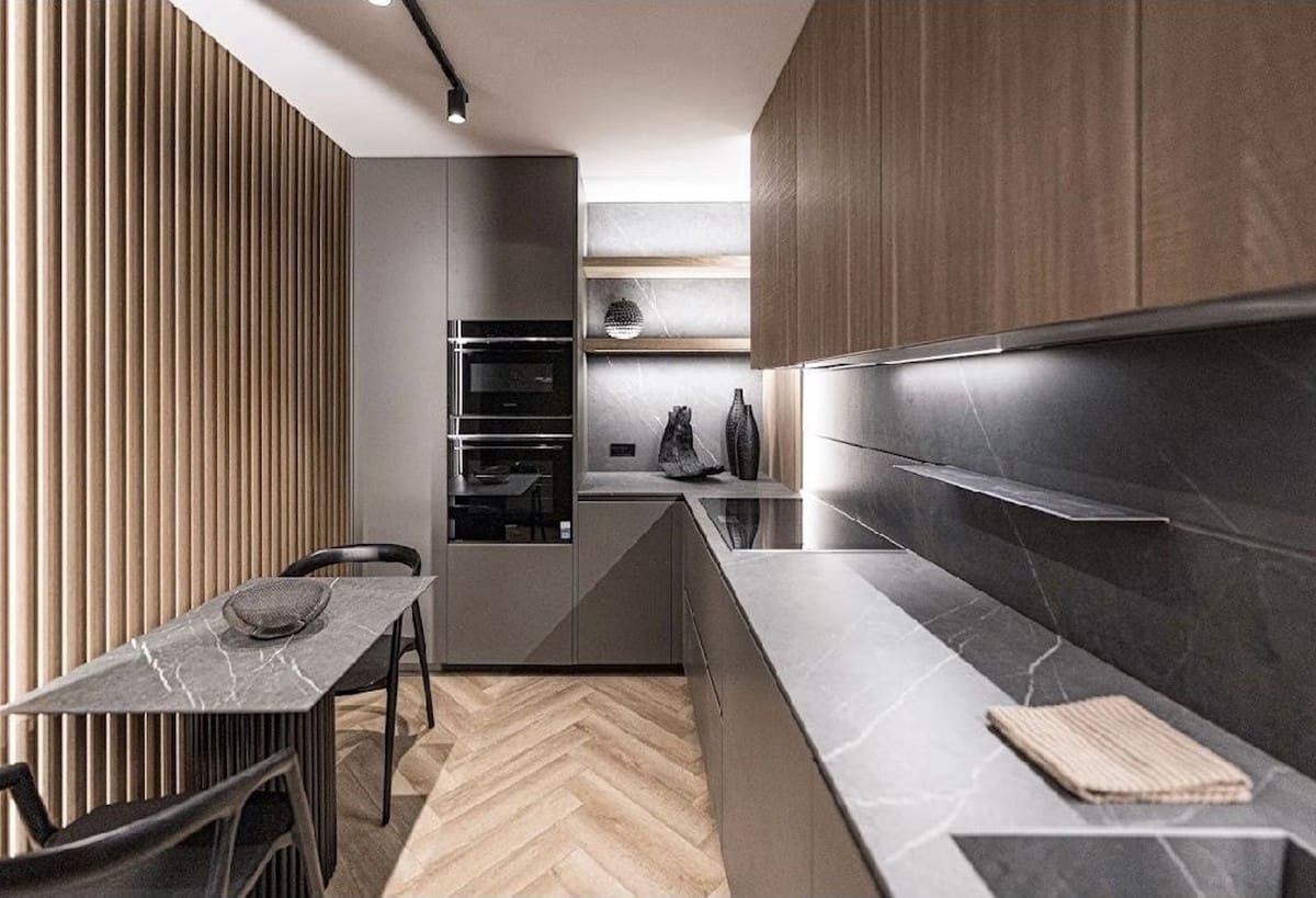 3 sypialnia Dom na sprzedaż w Benahavis z basenem garażem - 1 395 000 € (Ref: 9733296)