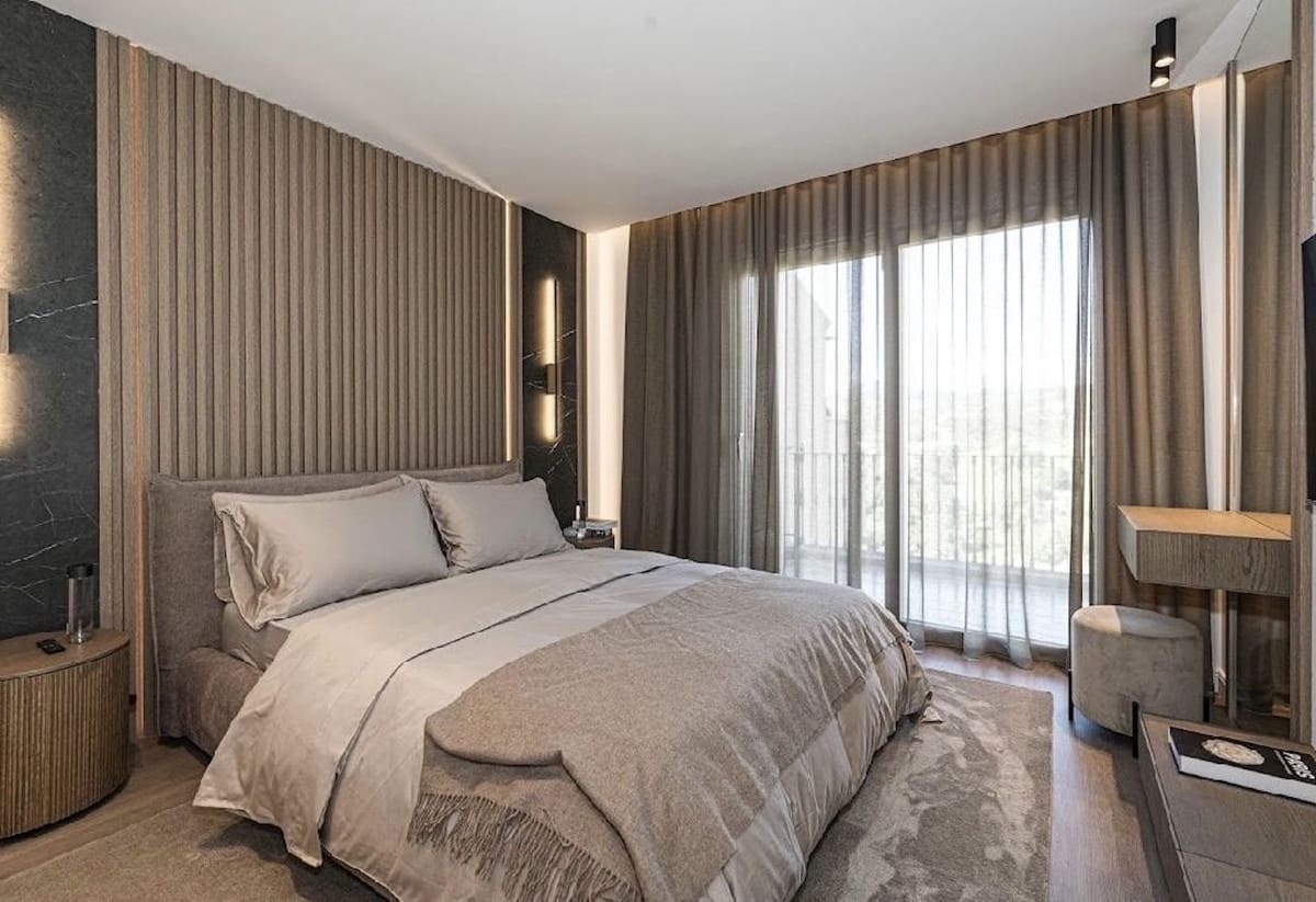 3 sypialnia Dom na sprzedaż w Benahavis z basenem garażem - 1 395 000 € (Ref: 9733296)