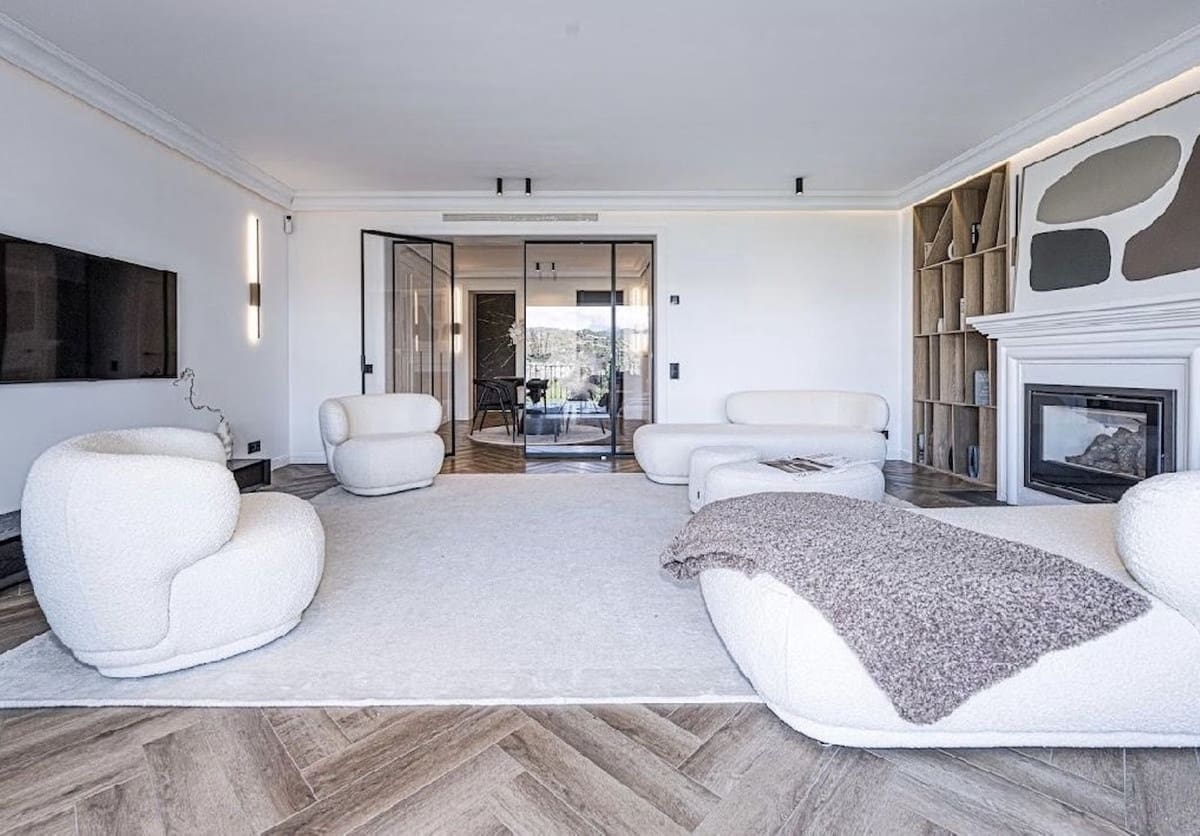 3 sypialnia Dom na sprzedaż w Benahavis z basenem garażem - 1 395 000 € (Ref: 9733296)