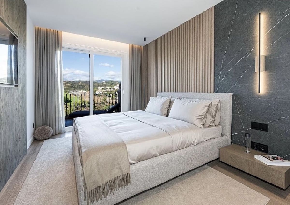 3 sypialnia Dom na sprzedaż w Benahavis z basenem garażem - 1 395 000 € (Ref: 9733296)