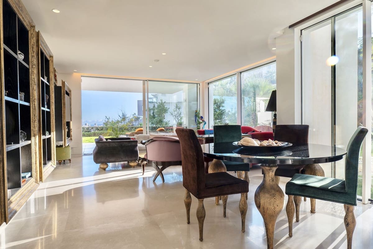 3 bedroom Apartment for sale in Ojen with pool garage - € 1,195,000 (Ref: 9733299)