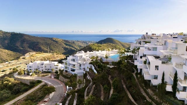 3 bedroom Apartment for sale in Ojen with pool garage - € 1,195,000 (Ref: 9733299)