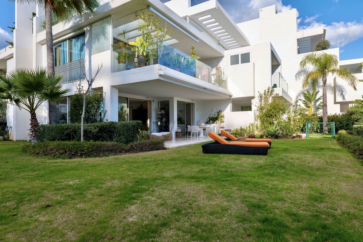 3 bedroom Apartment for sale in Ojen with pool garage - € 1,195,000 (Ref: 9733299)