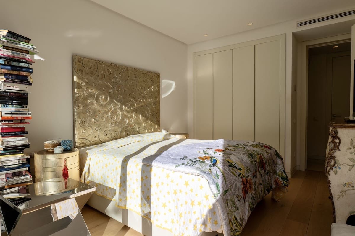 3 bedroom Apartment for sale in Ojen with pool garage - € 1,195,000 (Ref: 9733299)