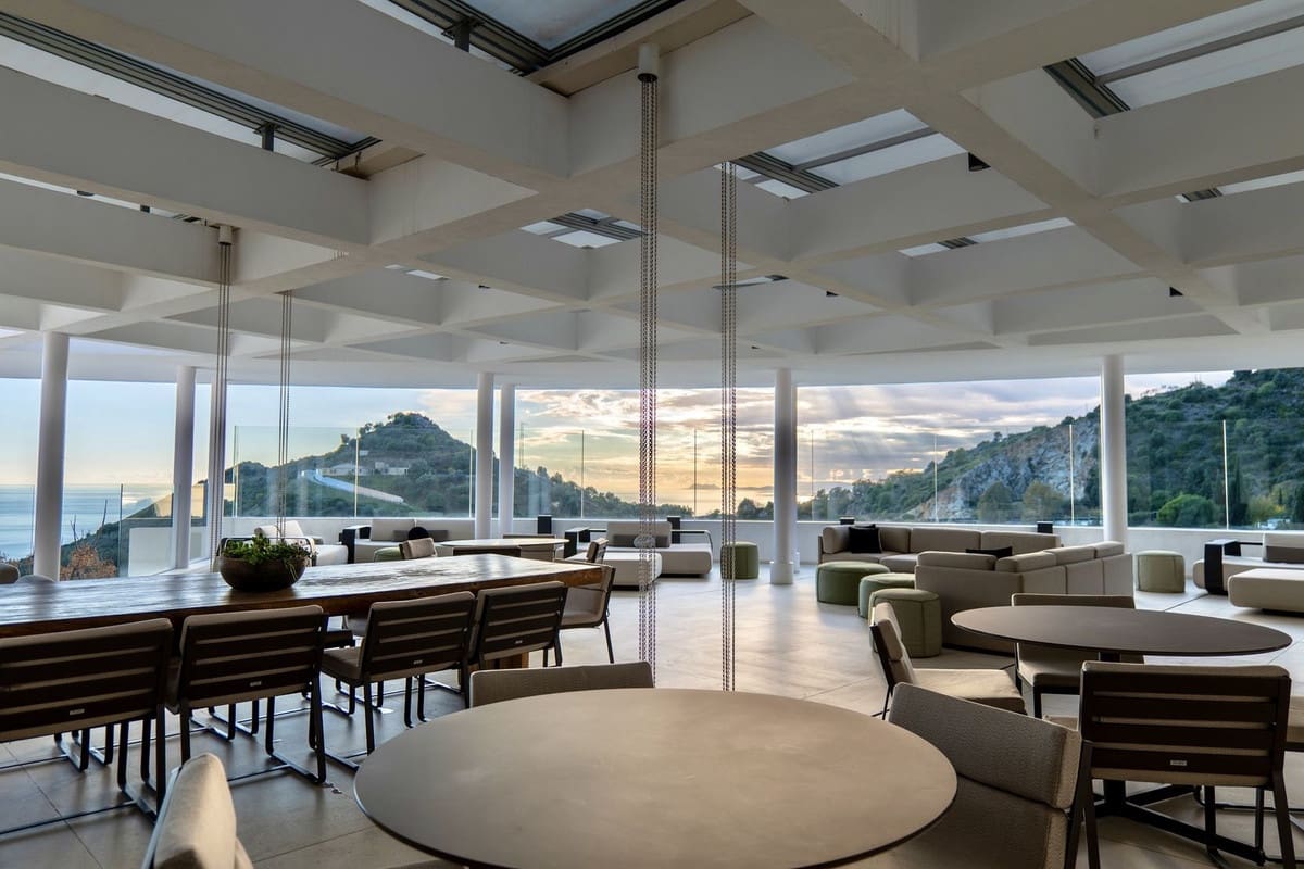 3 bedroom Apartment for sale in Ojen with pool garage - € 1,195,000 (Ref: 9733299)