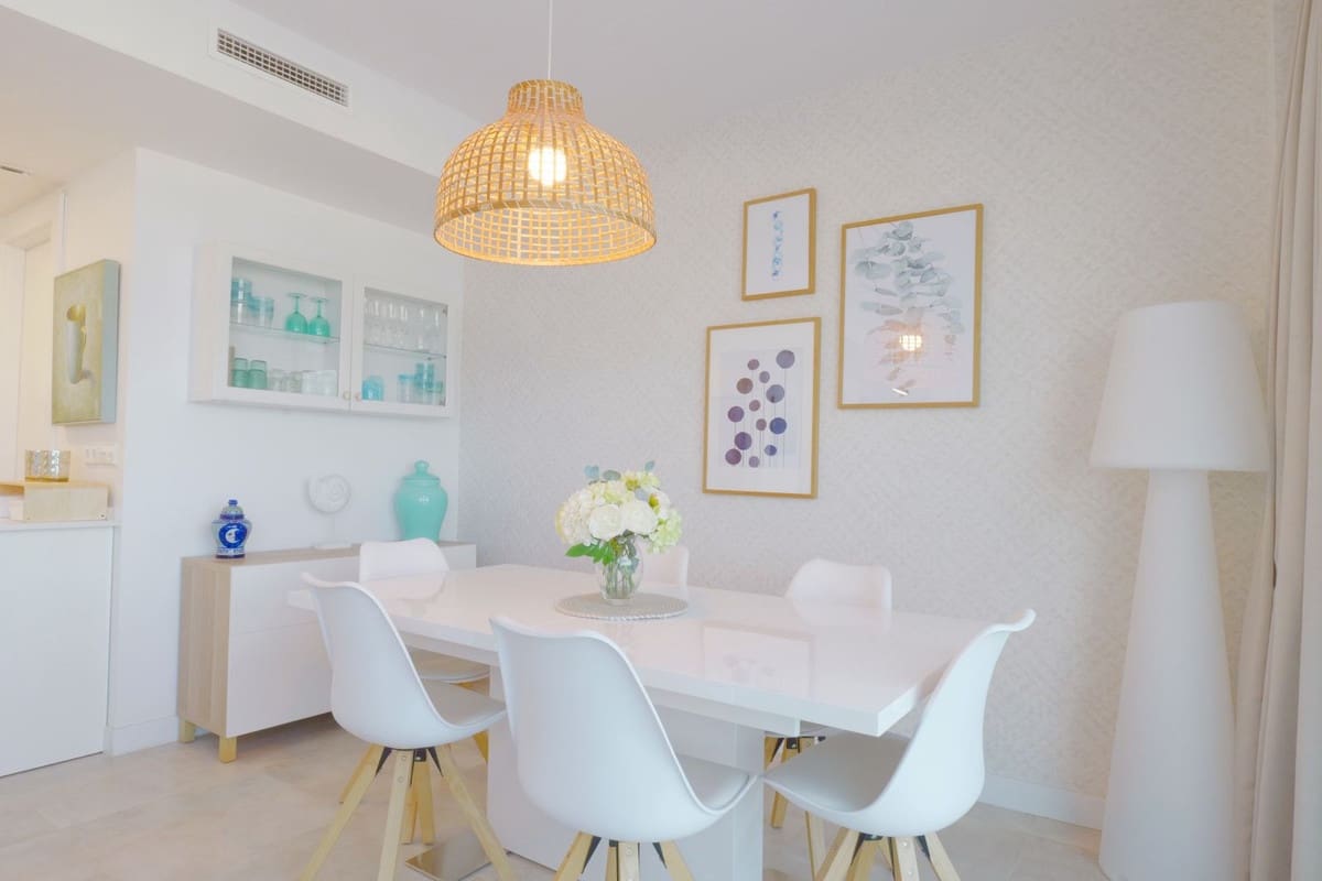 4 bedroom Penthouse for sale in New Golden Mile with pool garage - € 1,190,000 (Ref: 9733300)