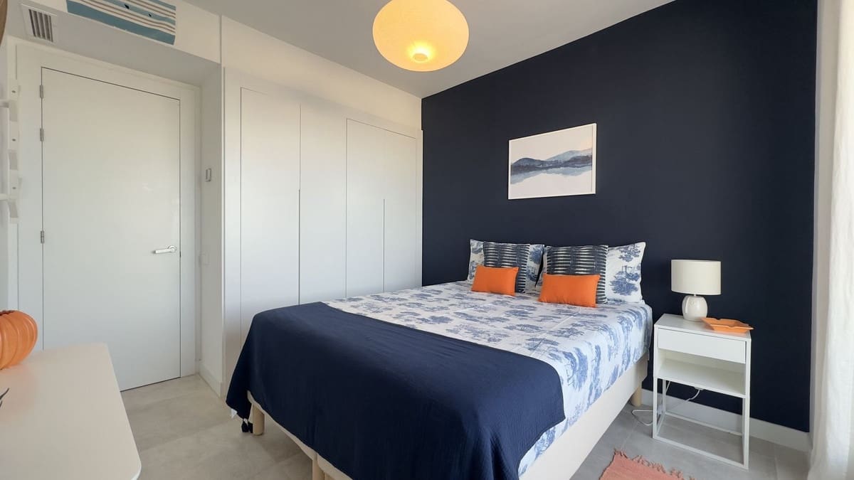 4 bedroom Penthouse for sale in New Golden Mile with pool garage - € 1,190,000 (Ref: 9733300)