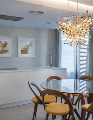 3 sovrum Lägenhet till salu i New Golden Mile, Estepona med pool garage - 1 150 000 € (Ref: 9733302)