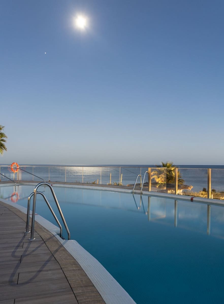 3 sovrum Lägenhet till salu i New Golden Mile med pool garage - 1 150 000 € (Ref: 9733302)