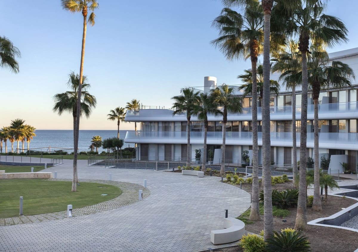 3 sovrum Lägenhet till salu i New Golden Mile med pool garage - 1 150 000 € (Ref: 9733302)