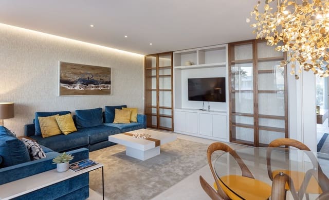 3 quarto Apartamento para venda em New Golden Mile, Estepona com piscina garagem - 1 150 000 € (Ref: 9733302)