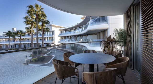 3 quarto Apartamento para venda em New Golden Mile, Estepona com piscina garagem - 1 150 000 € (Ref: 9733302)