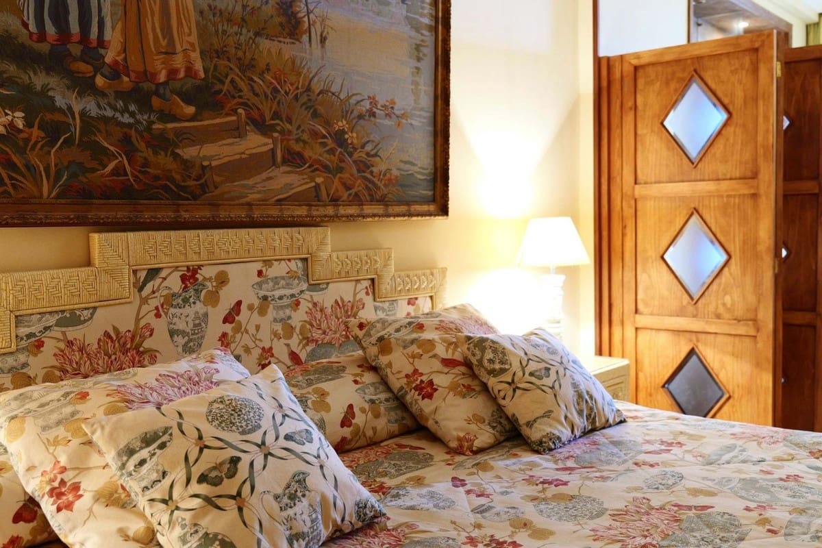 2 quarto Apartamento para venda em Puerto Banus com piscina garagem - 1 100 000 € (Ref: 9733303)