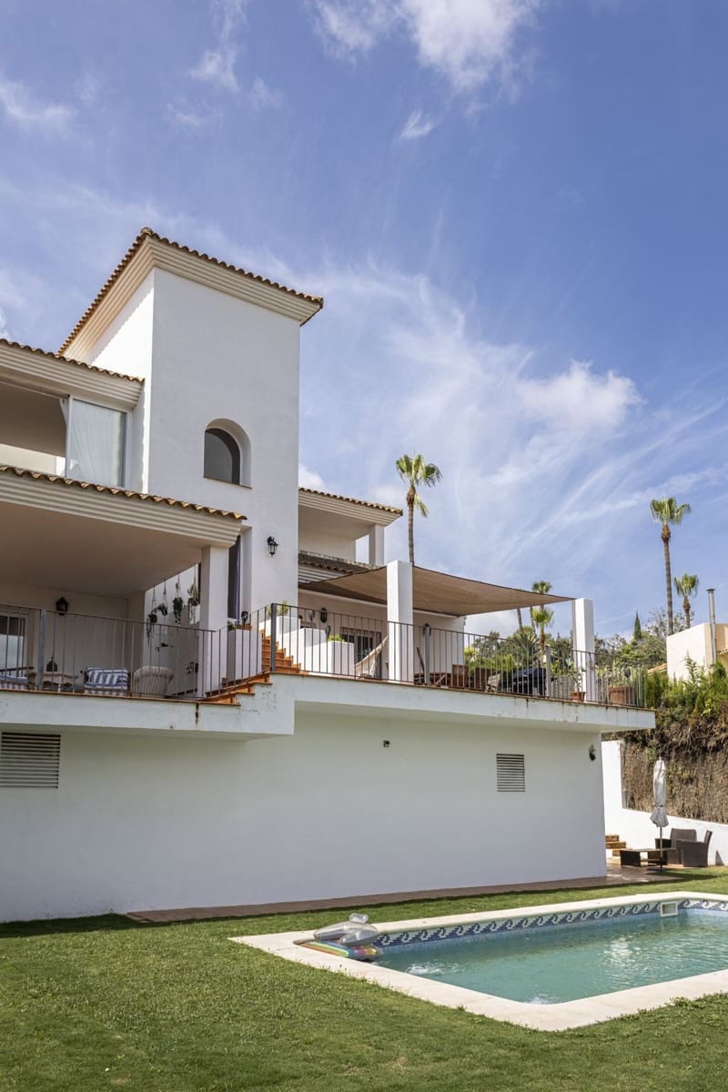 Chalet de 5 habitaciones en Sotogrande en venta con piscina garaje - 1.080.000 € (Ref: 9733304)