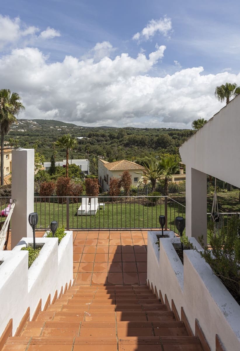 Chalet de 5 habitaciones en Sotogrande en venta con piscina garaje - 1.080.000 € (Ref: 9733304)