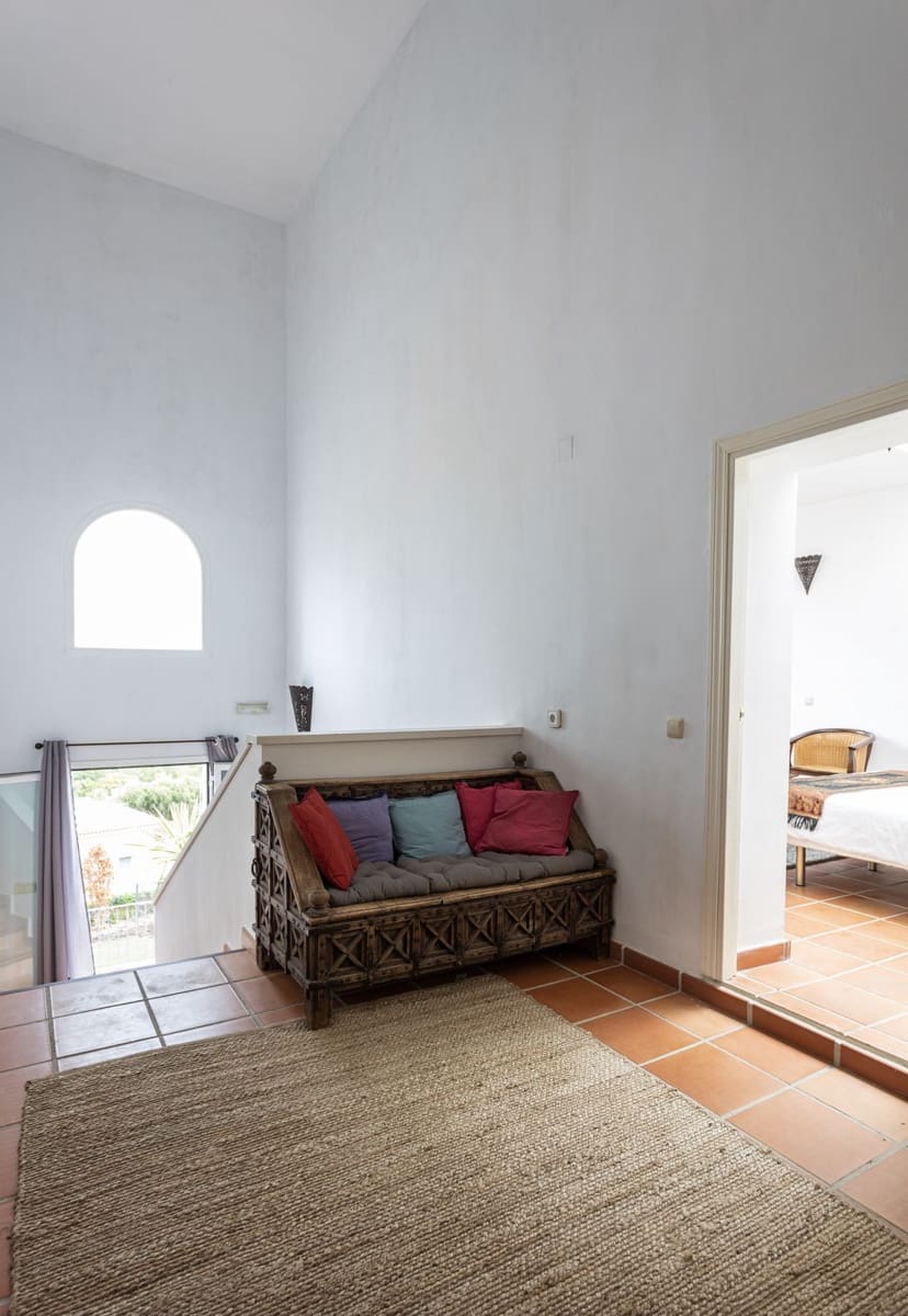 Chalet de 5 habitaciones en Sotogrande en venta con piscina garaje - 1.080.000 € (Ref: 9733304)