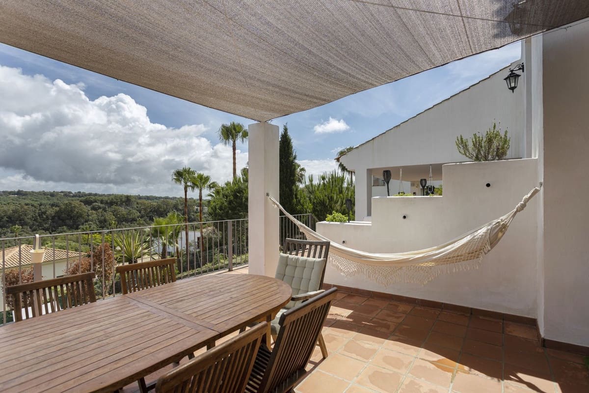 Chalet de 5 habitaciones en Sotogrande en venta con piscina garaje - 1.080.000 € (Ref: 9733304)
